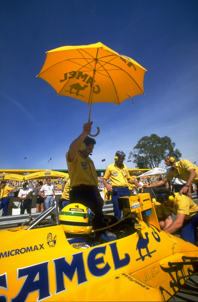 Illustration for article titled The Revolving Door of Senna vs. Piquet in Formula One at Camel Team Lotus Honda